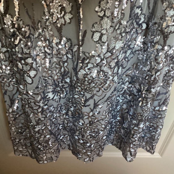 Alex Evenings Sequin Lace Cold Shoulder Trumpet Evening Gown, size 10 - Picture 10 of 13